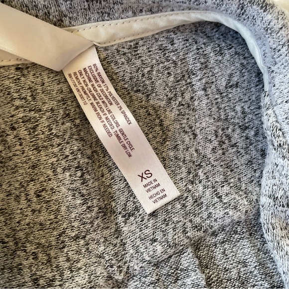 Gillian & O’Malley Nightgown - Picture 4 of 6